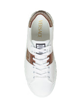 Sneaker with Logo - Men | Lidia Shopping