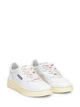 AUTRY - Medalist 01 Low Sneaker - White - LIDIASHOPPING® - Official Website