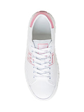 VERSACE - Sneaker Greca con Cristalli - Rosa - LIDIASHOPPING® - Official Website
