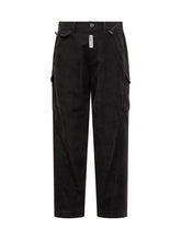 GCDS - Pantaloni GCDS in Velluto Nero con Tasche Cargo - Nero - LIDIASHOPPING® - Official Website