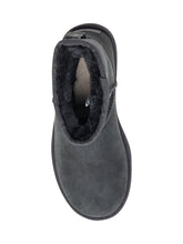 UGG - W Classic Mini II Ankle Boots - Black | Lidia Shopping | Official Website