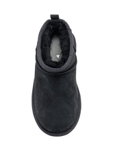UGG - Classic Ultramini Boot - Nero - LIDIASHOPPING® - Official Website