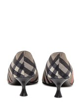 BURBERRY - Burberry Décolleté Cameo Check con Tacco Medio - Multicolore - LIDIASHOPPING® - Official Website