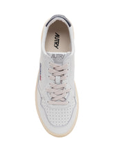 AUTRY - Sneaker Medalist Low - Bianco - LIDIASHOPPING® - Official Website
