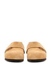 BIRKENSTOCK - Sabot in Pelle Scamosciata con Cinturino - Marrone - LIDIASHOPPING® - Official Website