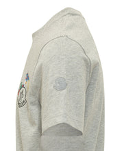 MONCLER - T-shirt a Maniche Corte con Logo e Grafica Cartoon - Grigio | Lidia Shopping | Official Website