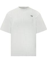 THE NORTH FACE - T-shirt con Logo sul Petto - Bianco - LIDIASHOPPING® - Official Website