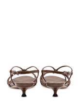 AEYDE - Sandali Amara Patent con Cinturini Incrociati - Marrone - LIDIASHOPPING® - Official Website