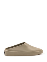 FEAR OF GOD ESSENTIALS - Ciabatte Essentials California - Grigio | Lidia Shopping | Official Website