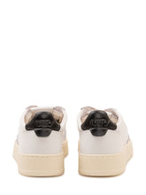 AUTRY - Sneaker Medalist Low - Bianco - LIDIASHOPPING® - Official Website