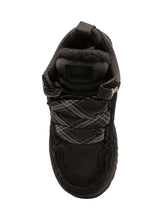 UGG - Sneaker Lowmel con Suola Spessa - Nero - LIDIASHOPPING® - Official Website