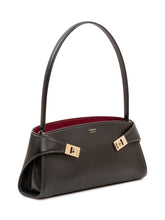 FERRAGAMO - Borsa Hug East West a Spalla - Nero - LIDIASHOPPING® - Official Website