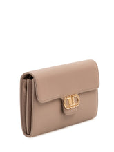 FERRAGAMO - Portafoglio con Patta e Chiusura Logo - Beige - LIDIASHOPPING® - Official Website