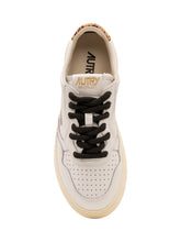 AUTRY - Sneaker Medalist Low con Dettaglio Animalier - Bianco - LIDIASHOPPING® - Official Website