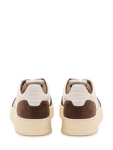AUTRY - Sneaker Medalist Low - Bianco - LIDIASHOPPING® - Official Website