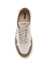 AUTRY - Medalist Low Sneakers - White - LIDIASHOPPING® - Official Website
