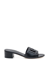 DOLCE & GABBANA - Ciabatta con Tacco e Dettaglio Logo - Nero - LIDIASHOPPING® - Official Website