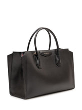 GIVENCHY - Borsa Antigona Catchall Media - Nero - LIDIASHOPPING® - Official Website