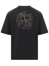 STONE ISLAND - T-shirt con Piccolo Logo - Nero - LIDIASHOPPING® - Official Website