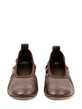 AEYDE - Décolleté Gemma con Tacco Largo - Marrone - LIDIASHOPPING® - Official Website