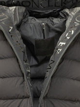 MONCLER - Piumino Herbes - Nero - LIDIASHOPPING® - Official Website
