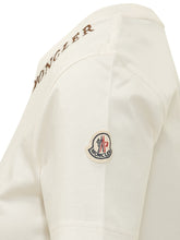 MONCLER - T-shirt Girocollo con Logo Ricamato - Bianco - LIDIASHOPPING® - Official Website