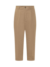 AMI ALEXANDRE MATTIUSSI - Pantaloni Carrot con Pieghe - Beige - LIDIASHOPPING® - Official Website