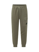 C.P. COMPANY - Pantaloni Jogger Cargo con Tasca Laterale - Verde - LIDIASHOPPING® - Official Website