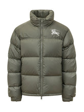BURBERRY - Piumino Highlands con Collo Alto - Verde - LIDIASHOPPING® - Official Website