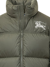 BURBERRY - Piumino Highlands con Collo Alto - Verde - LIDIASHOPPING® - Official Website