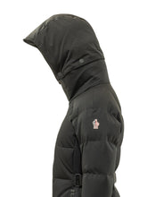MONCLER GRENOBLE - Giacca Guyane Imbottita con Cappuccio - Nero - LIDIASHOPPING® - Official Website