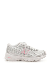 NEW BALANCE - Low top sneakers featuring mesh inserts and layered curved panels. Detailed with lace fastening, a raised side logo, padded collar and a thick sculpted sole with a structured tread. - Grey - LIDIASHOPPING® - Official Website
