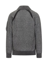 Maglione C.P. Company grigio con zip e tasca lente - Abbigliamento Uomo | Lidia Shopping