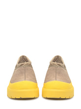 UGG Sneakers Basse in Pelle Scamosciata Beige - Collezione Happy Birthday | Lidia Shopping