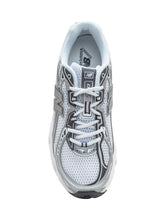 Sneakers New Balance 740 Bianche e Grigie - Collezione Happy Birthday | Lidia Shopping