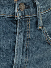 LEVI