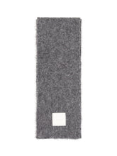 AMI ALEXANDRE MATTIUSSI - Sciarpa con Applicazione Rettangolare - Grigio - LIDIASHOPPING® - Official Website