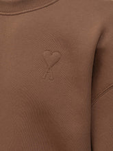 AMI ALEXANDRE MATTIUSSI - Felpa Girocollo con Logo a Cuore - Marrone - LIDIASHOPPING® - Official Website