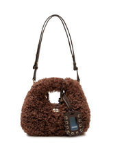 GANNI - Borsa Hobo Mini con Effetto Pelliccia Riccia - Marrone - LIDIASHOPPING® - Official Website