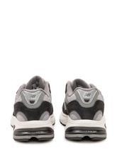 NEW BALANCE - Sneaker con Pannelli Sovrapposti - Nero - LIDIASHOPPING® - Official Website