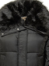 MICHAEL MICHAEL KORS - Short puffer jacket featuring horizontal quilting, high collar with plush trim, concealed front fastening, side pockets, long sleeves and elasticated cuffs. - Black - LIDIASHOPPING® - Official Website