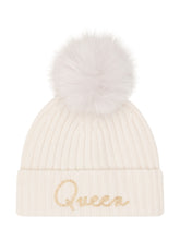 MC2 SAINT BARTH - Berretto Wengen con Pompon e Ricamo Queen - Bianco - LIDIASHOPPING® - Official Website